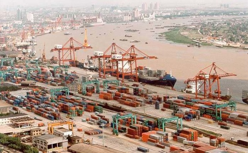 Container Lines Asia Eleven shipping lines reduce terminal handling fees in China :: Lloyd's ...