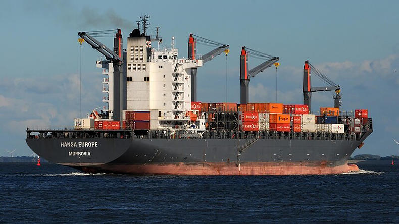 Containership Hansa Europe at sea