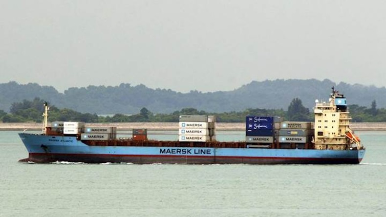 Maersk feeder containership 
