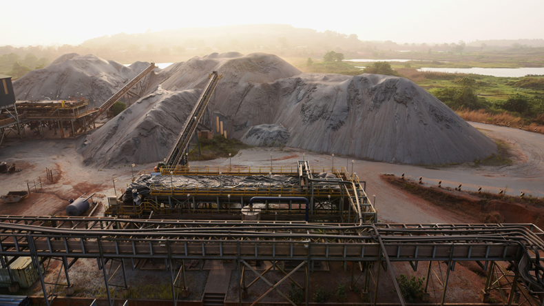 Iron ore at SL Mining's operation at Marampa, Sierra Leone. Credit Reuters / Alamy Stock Photo