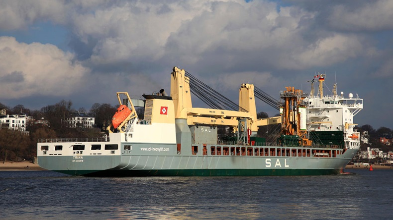 SAL Heavy Lift vessel Trina