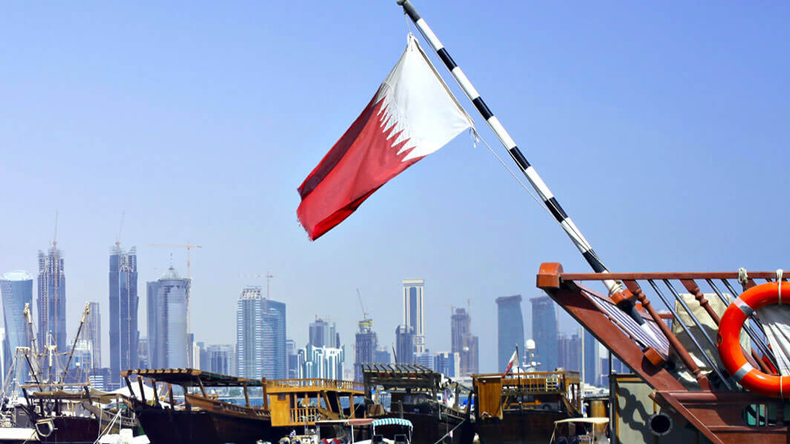 Qatar flag at harbour