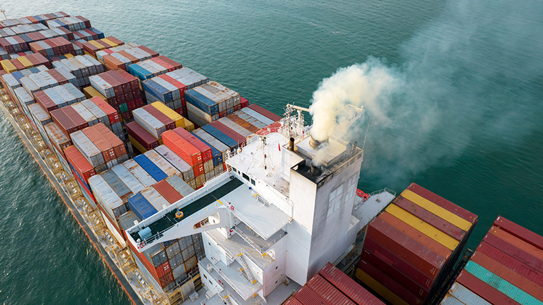 Smoke exhaust emissions from containership at sea