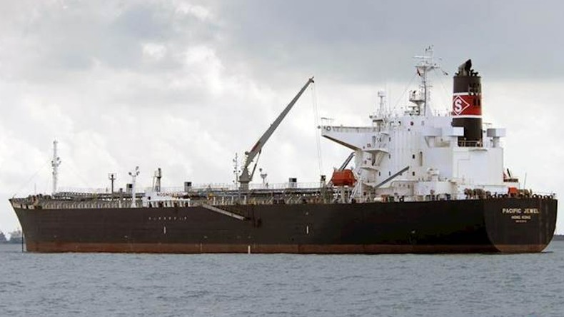 Oil tanker Pacific Jewel at sea
